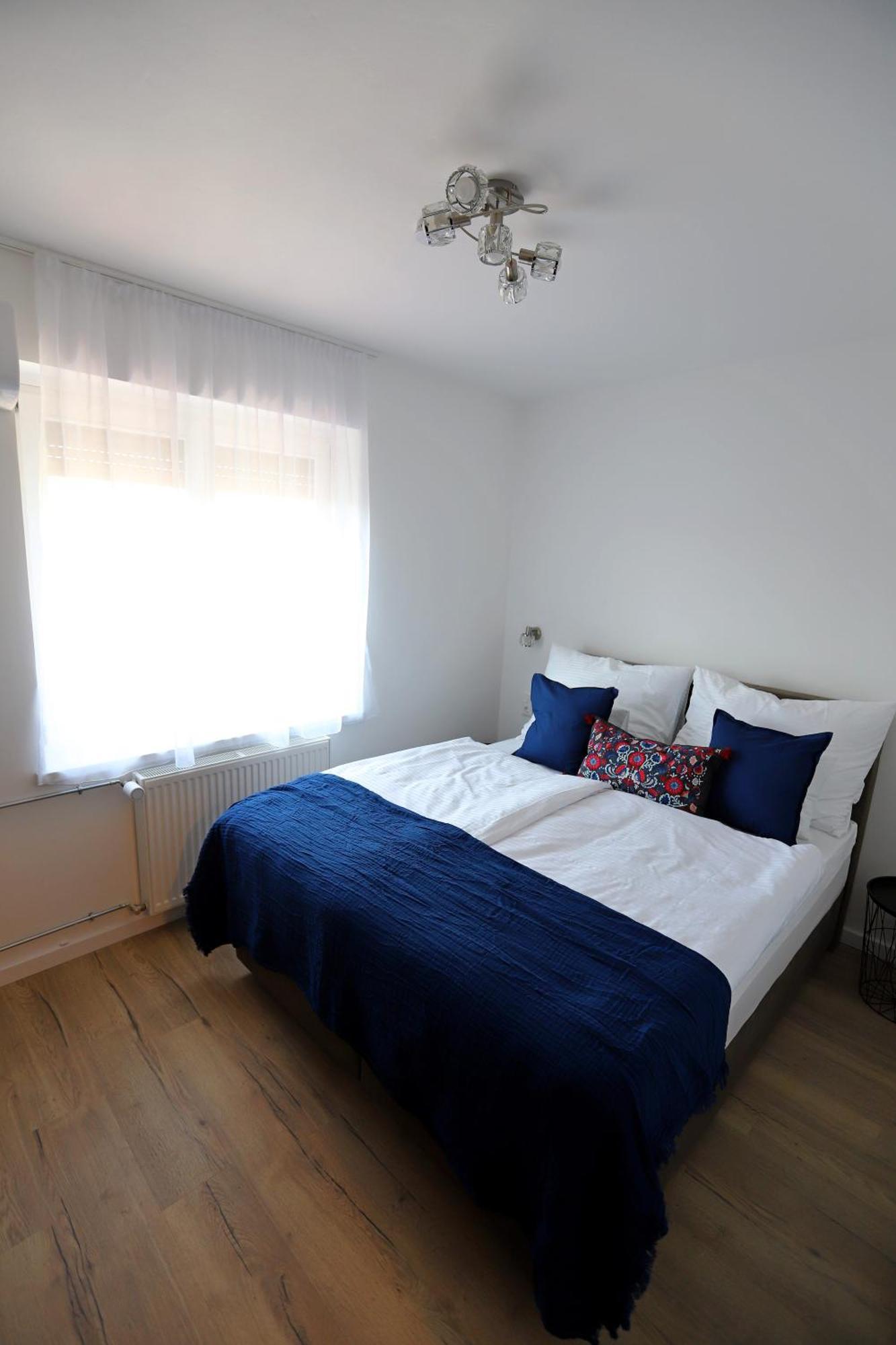 Natali Apartmanhaz Эгер Экстерьер фото