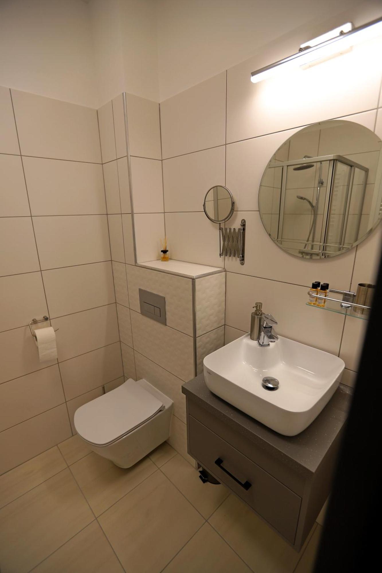 Natali Apartmanhaz Эгер Экстерьер фото