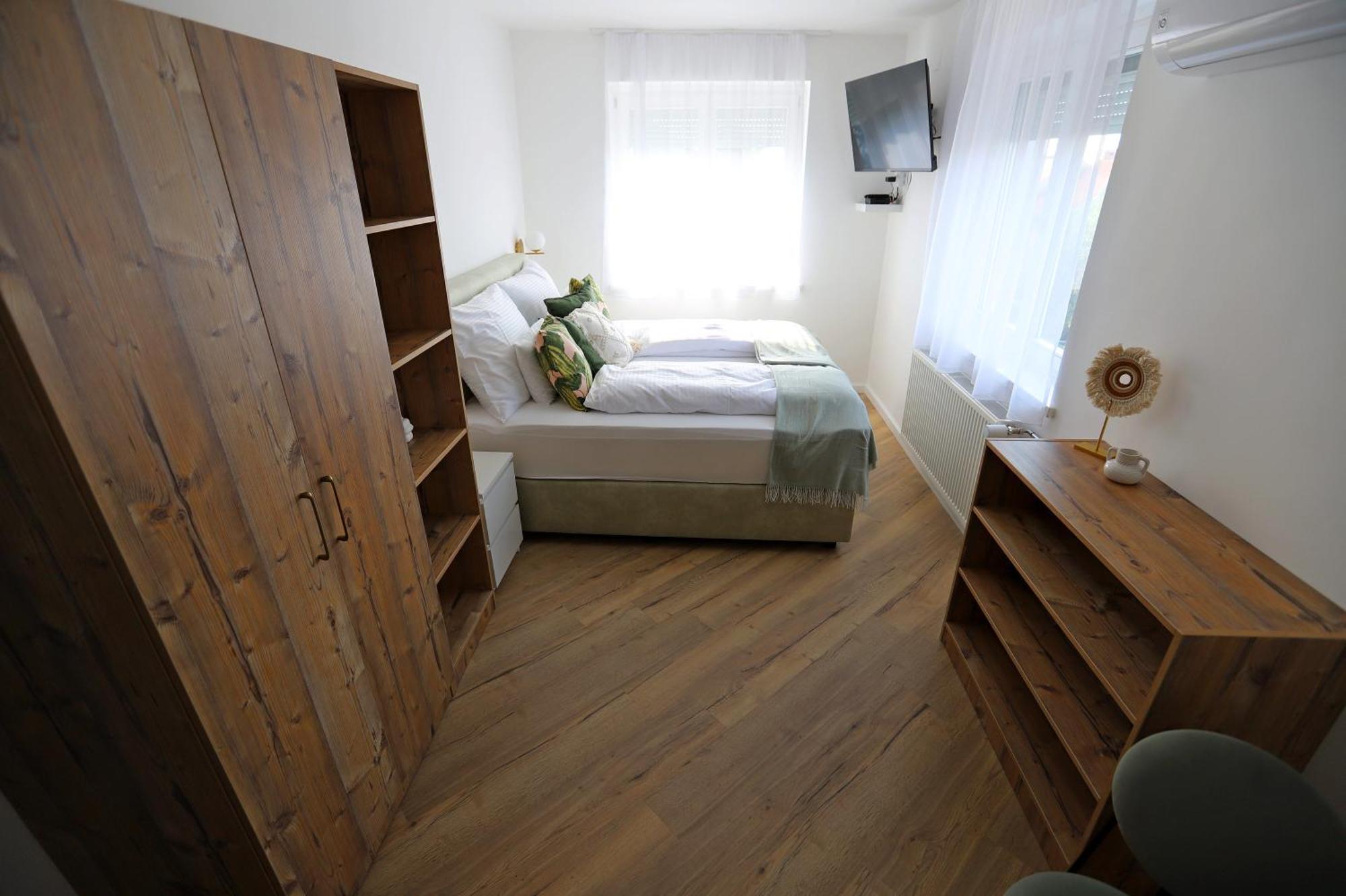 Natali Apartmanhaz Эгер Экстерьер фото