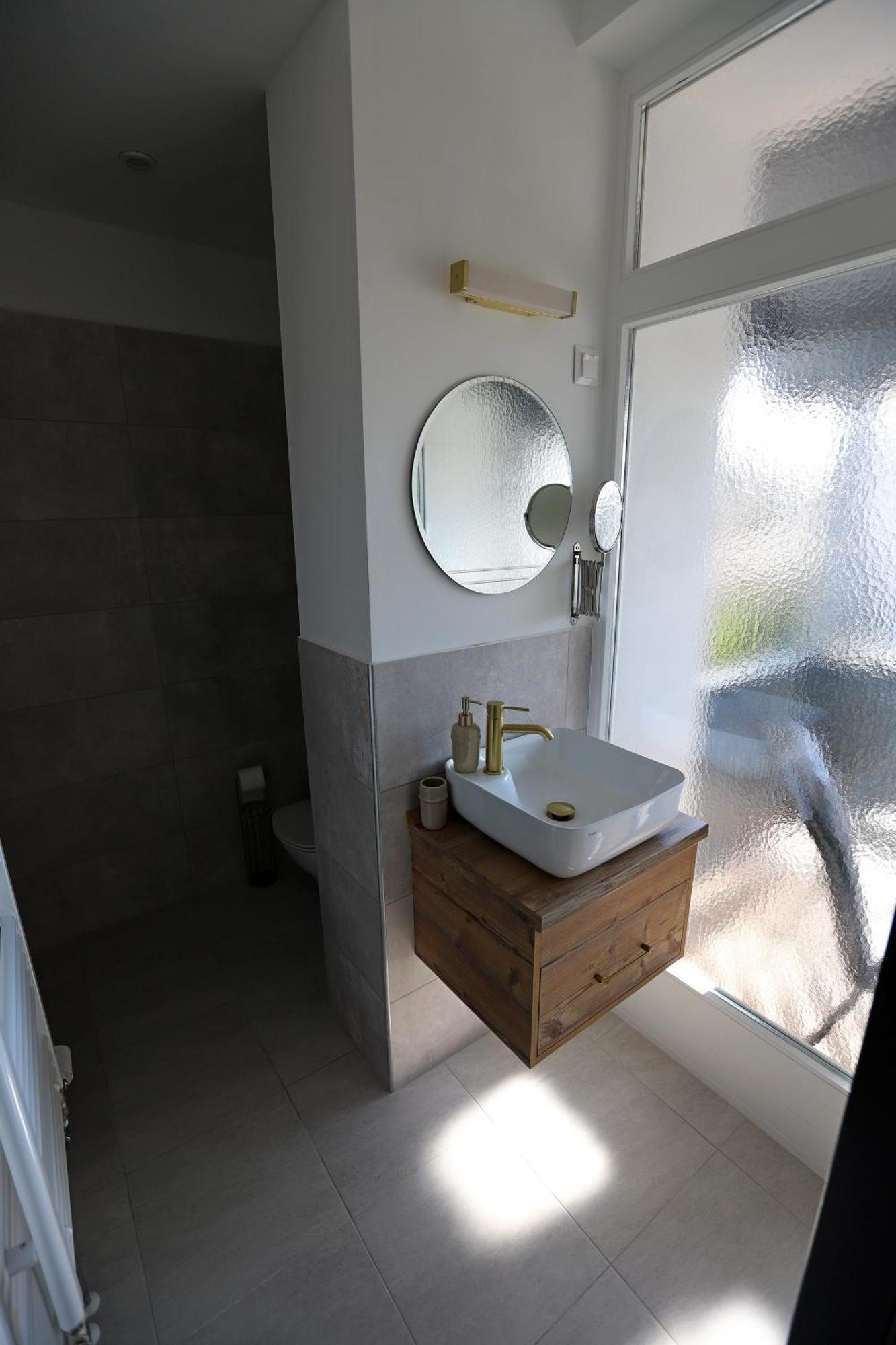 Natali Apartmanhaz Эгер Экстерьер фото