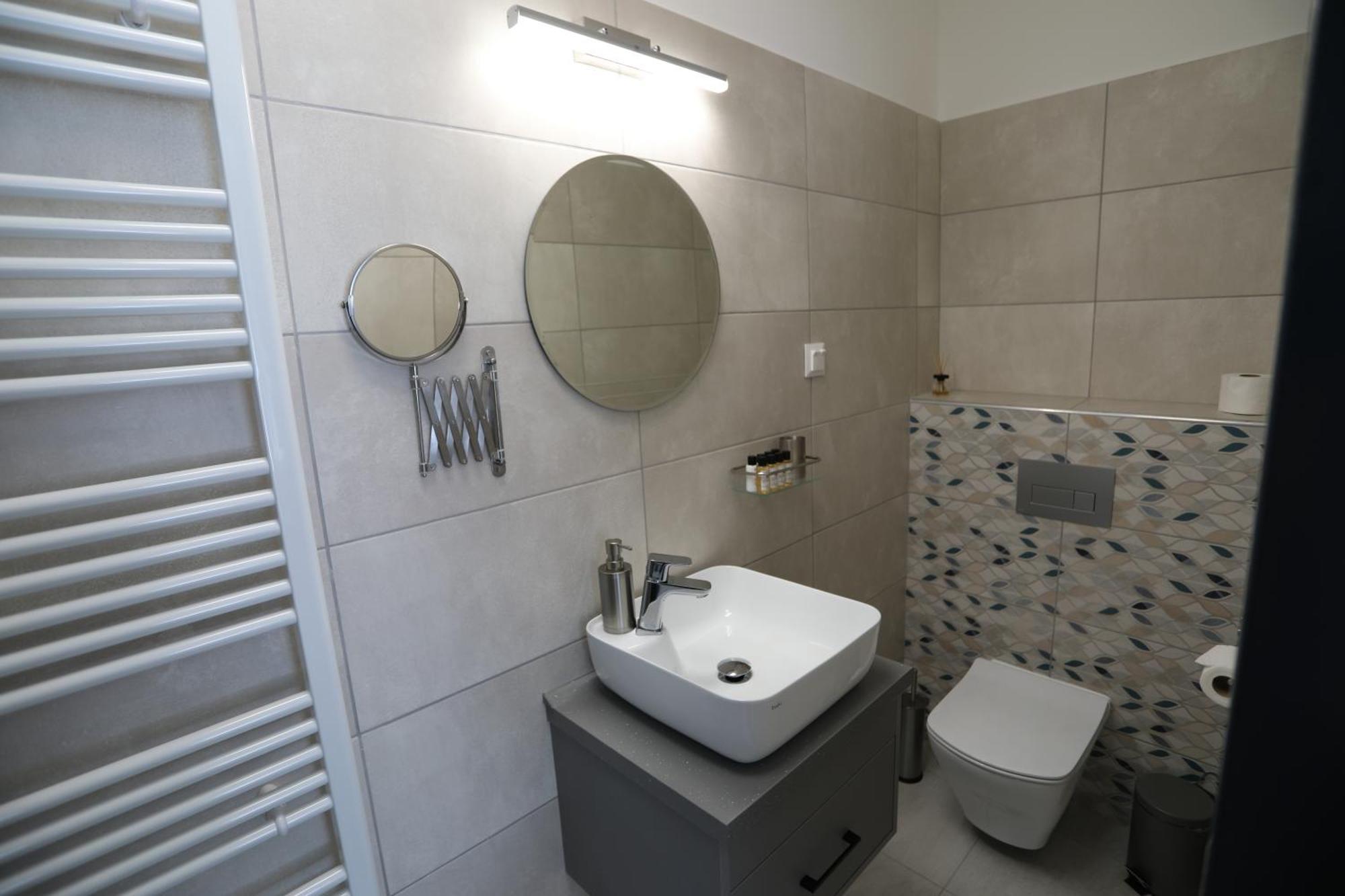 Natali Apartmanhaz Эгер Экстерьер фото
